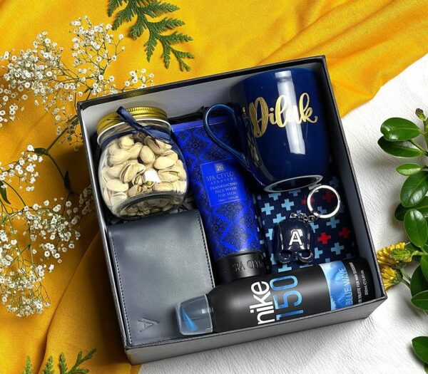 Stylish men’s Gift Box for Him